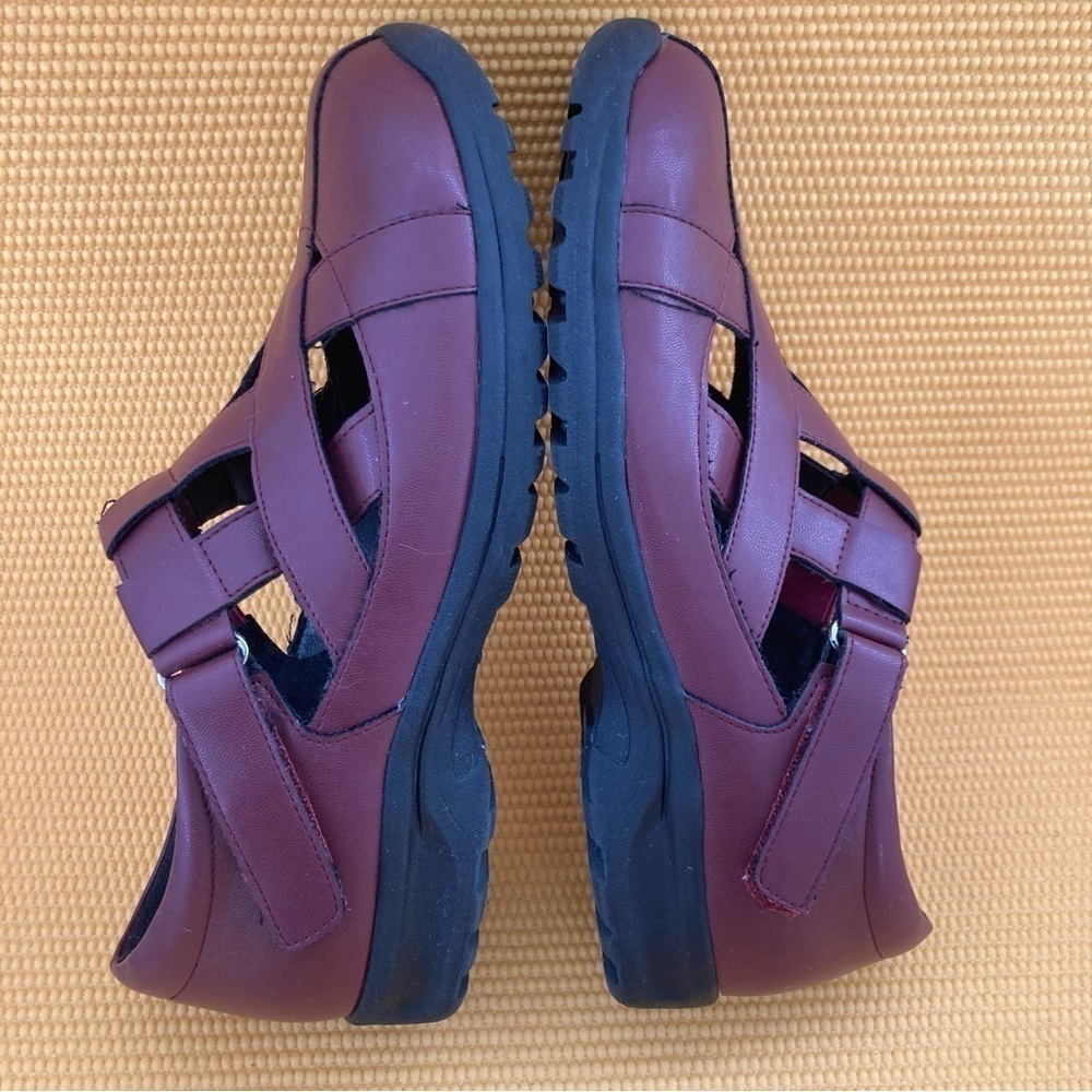 Comfortview Women's Size 10W color Dark Wine The Cailyn Flat Shoes ( WIDE ) - Picture 4 of 9